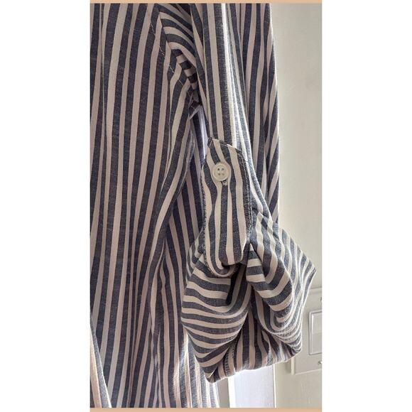 NWT Max Studio Striped Button Down Shirt - Size: Large - Picture 3 of 5